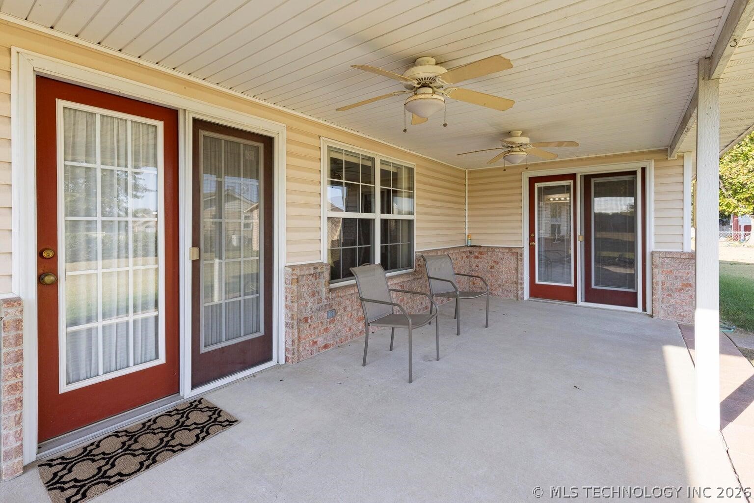 707 E 10th Street Grove OK 74344