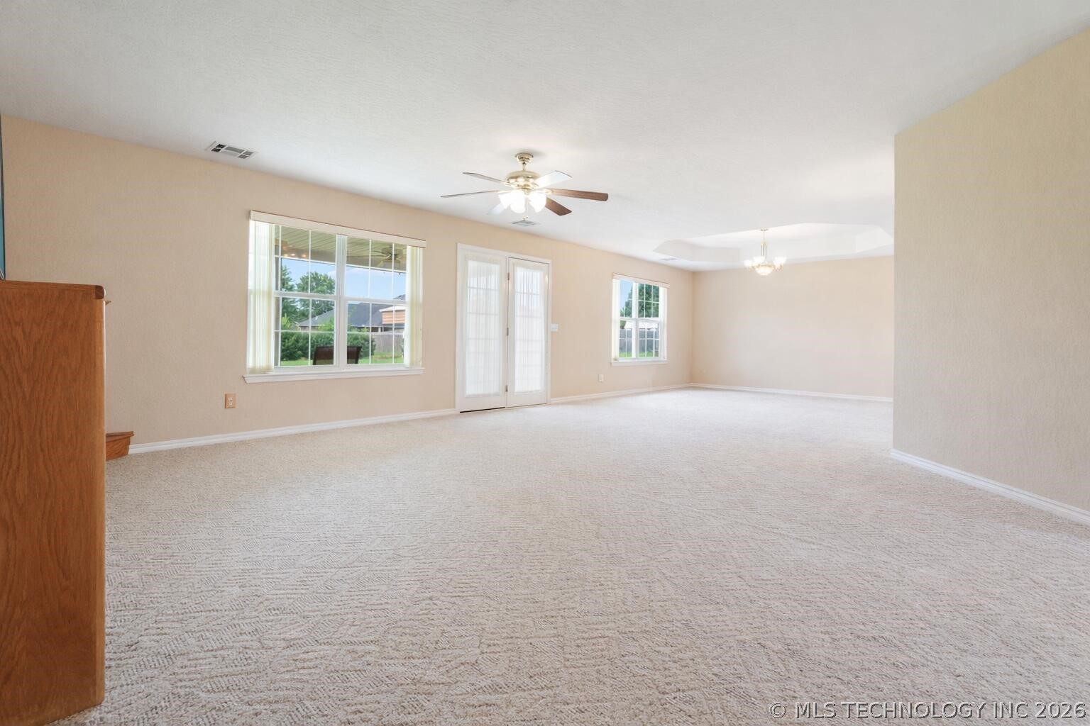 707 E 10th Street Grove OK 74344