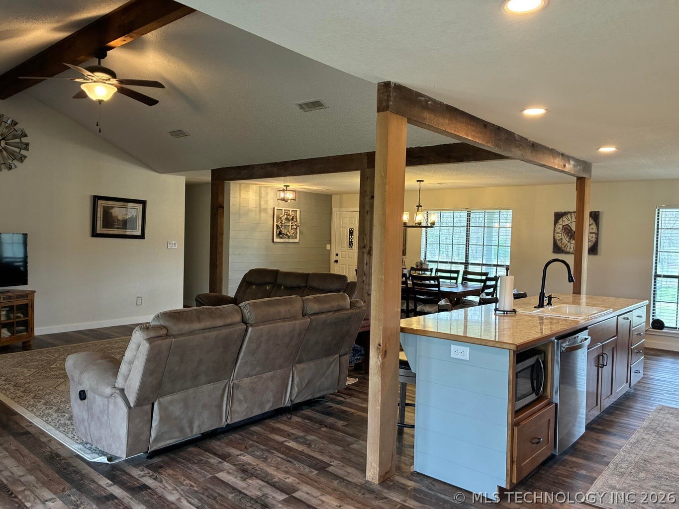 4313 County Road 4360 Eucha OK 74342