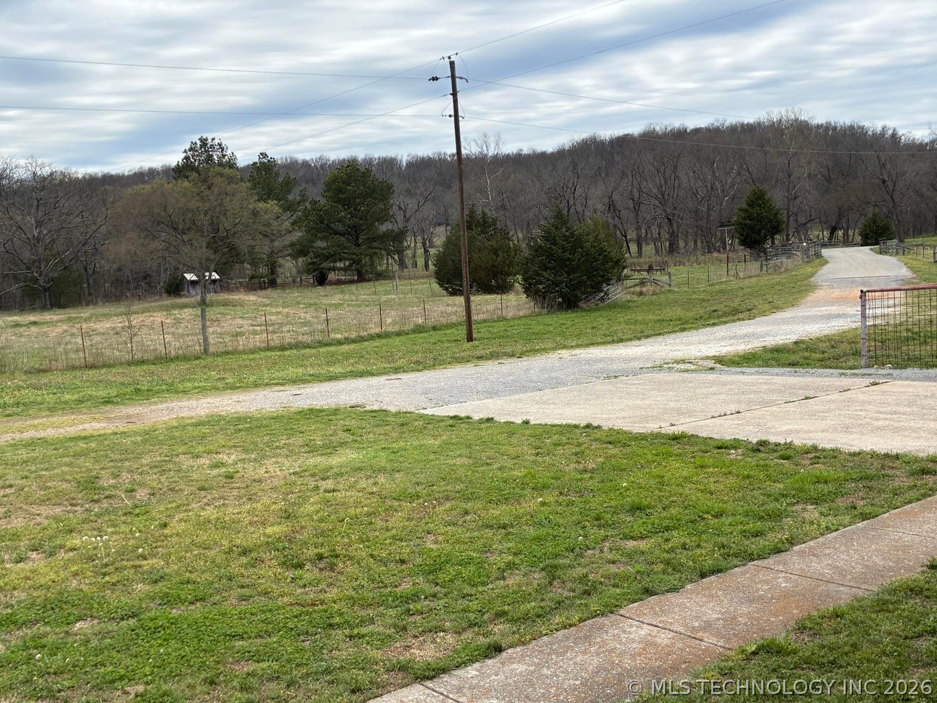 4313 County Road 4360 Eucha OK 74342