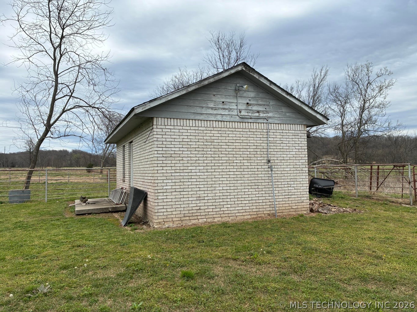 4313 County Road 4360 Eucha OK 74342