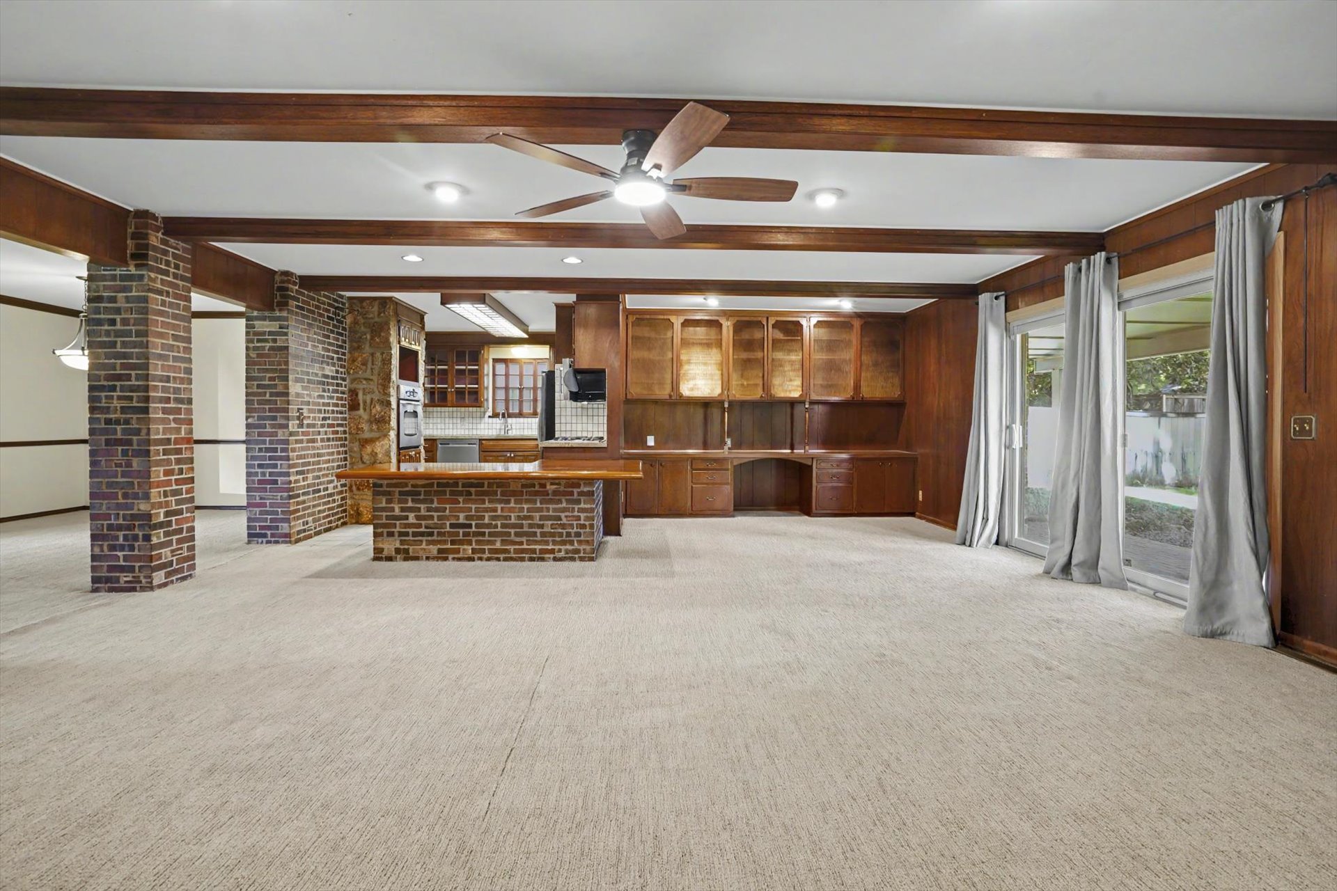 1713 E 60th Street Tulsa OK 74105