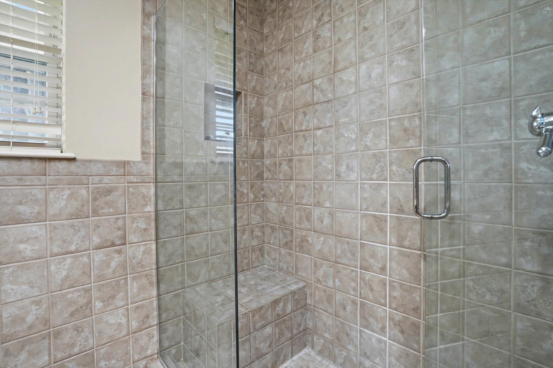 1713 E 60th Street Tulsa OK 74105