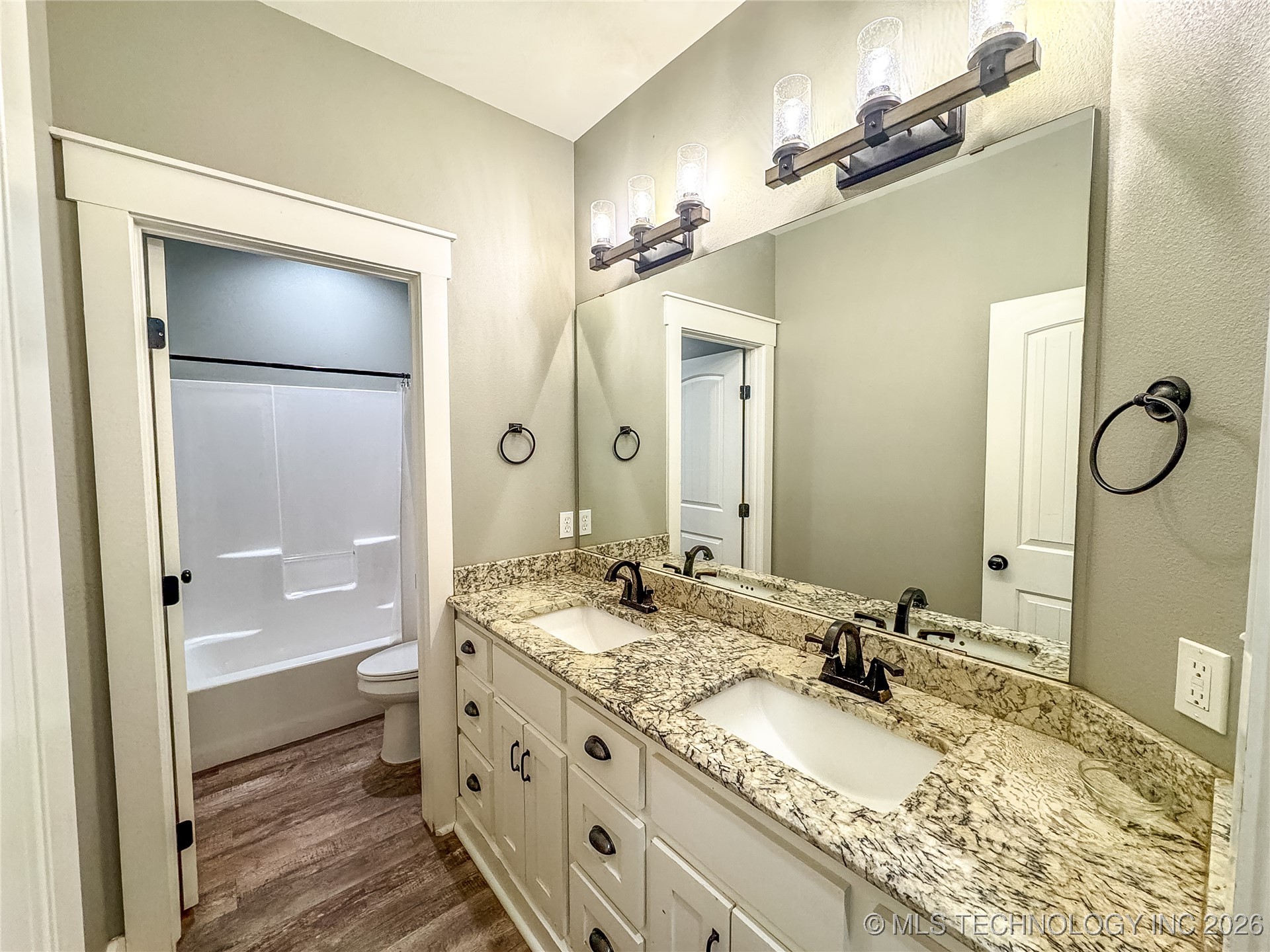 126 Lobo Lone Grove OK 73443