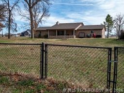 2201 June Hill Road Kingston OK 73439