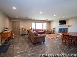 2201 June Hill Road Kingston OK 73439