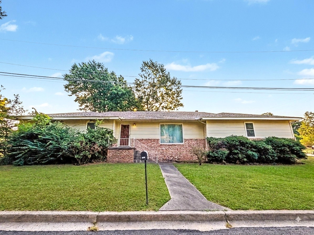 1202 Don Avenue Tahlequah OK 74464