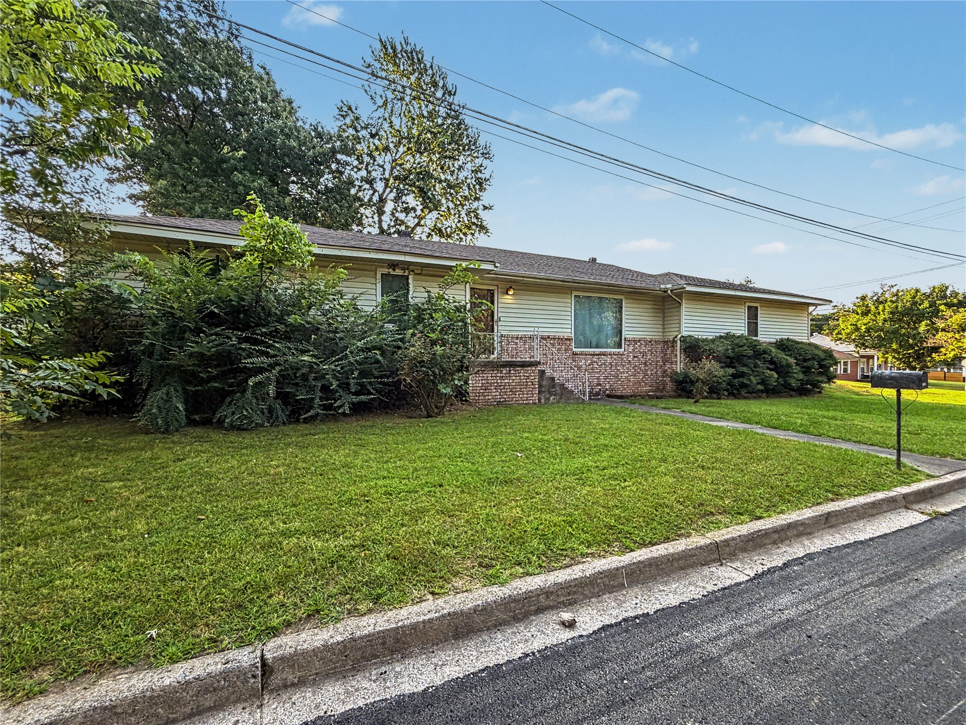 1202 Don Avenue Tahlequah OK 74464