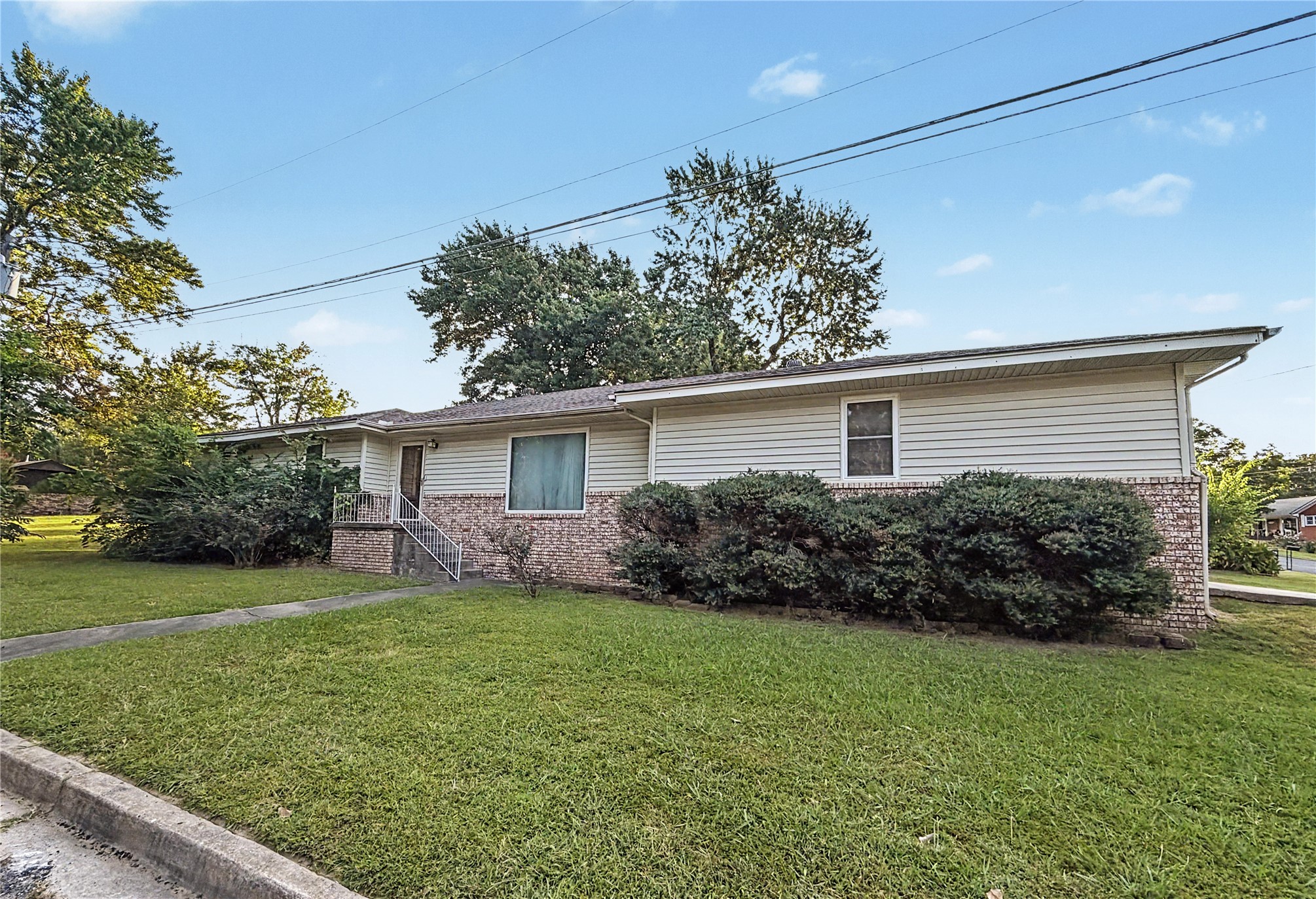 1202 Don Avenue Tahlequah OK 74464