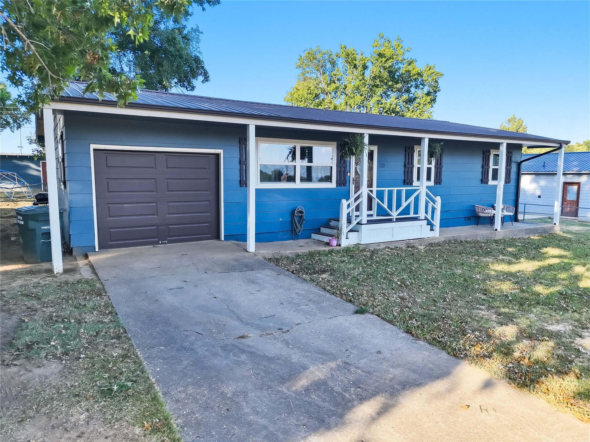 321 Mockingbird Sallisaw OK 74955
