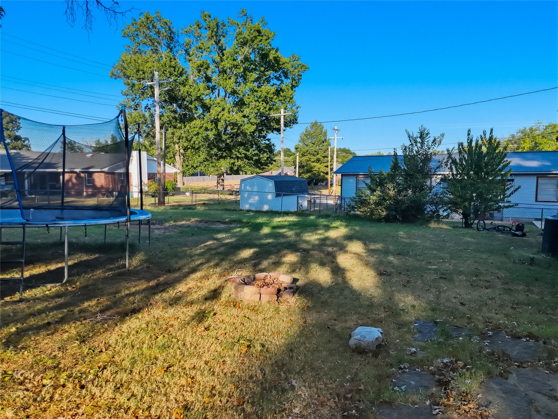 321 Mockingbird Sallisaw OK 74955