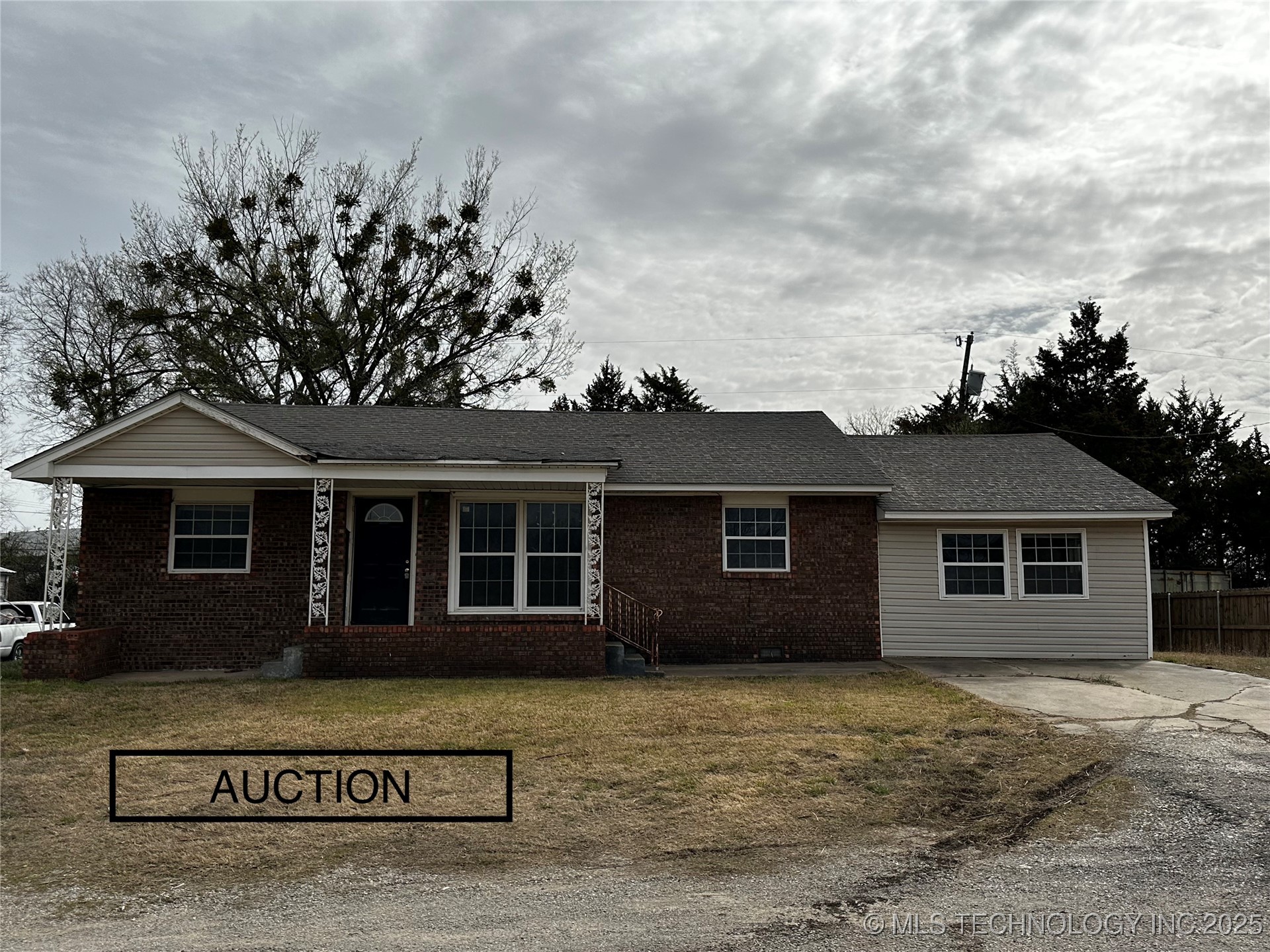 1024 Hillside Ada OK 74820