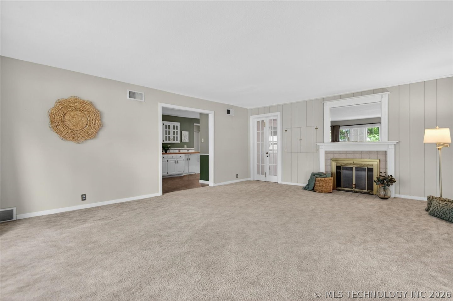 1906 S Dewey Avenue Bartlesville OK 74003