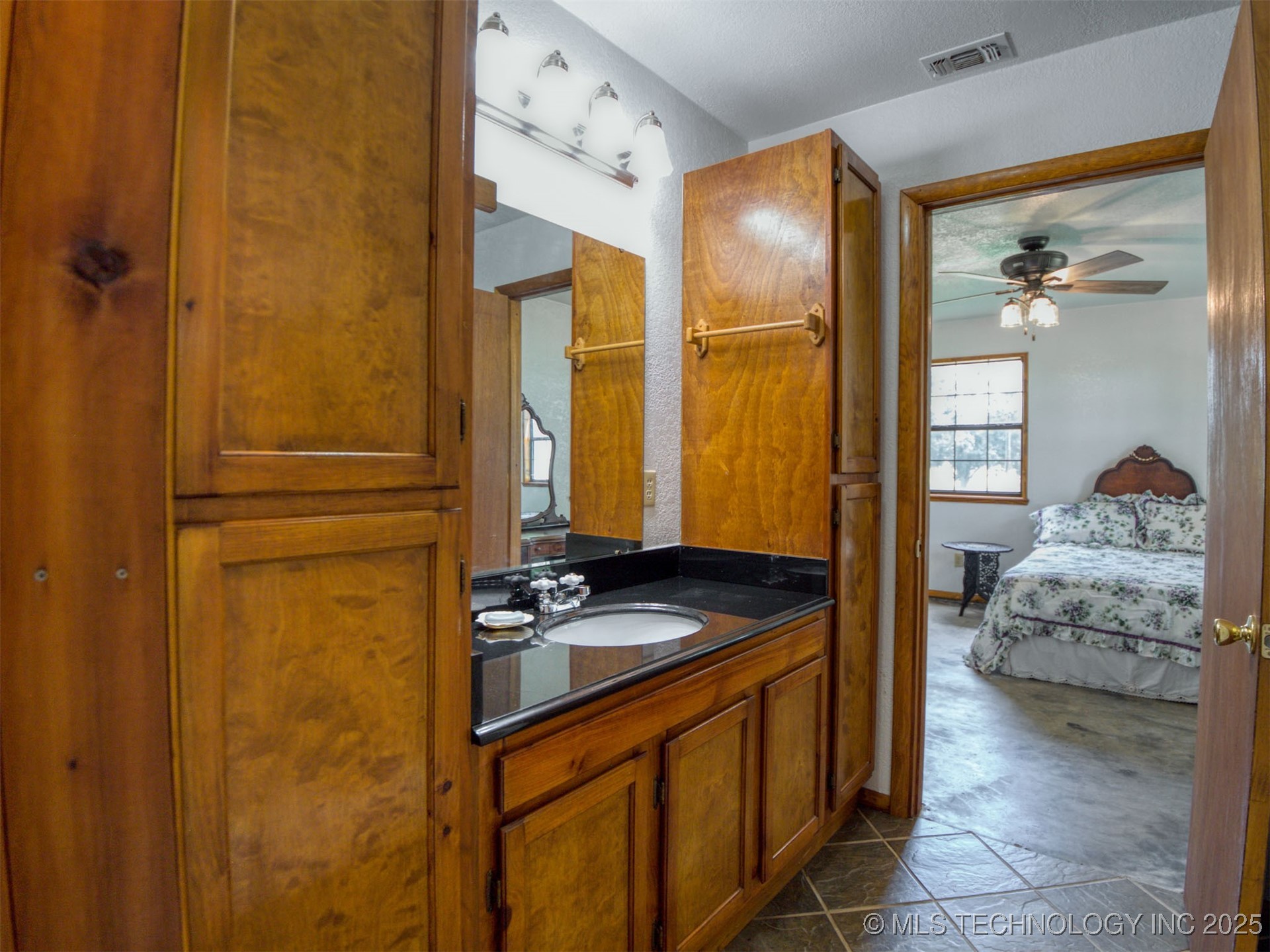 447 Pink Gladiola Broken Bow OK 74728