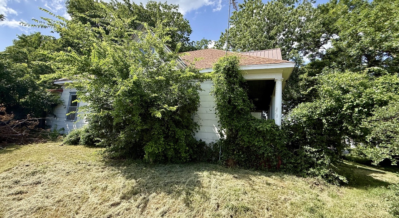 323 S Quapaw Avenue Bartlesville OK 74003