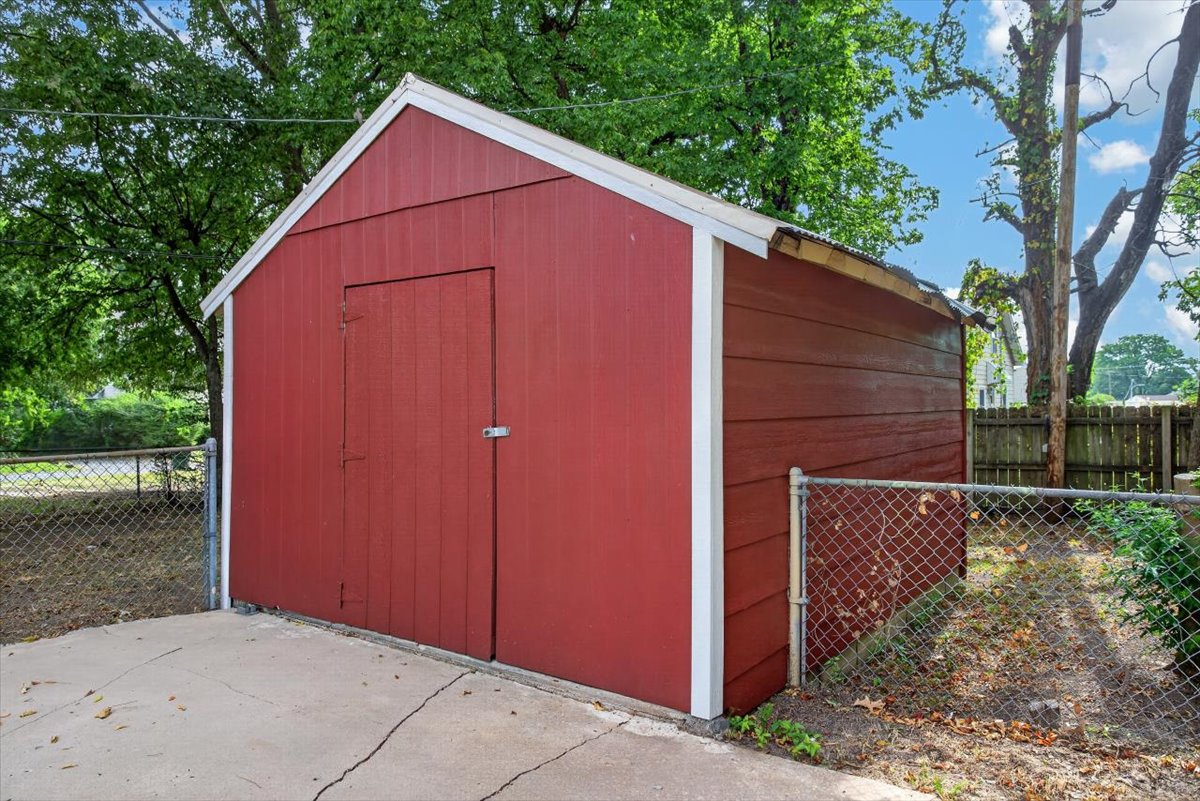 226 N G Street Muskogee OK 74403