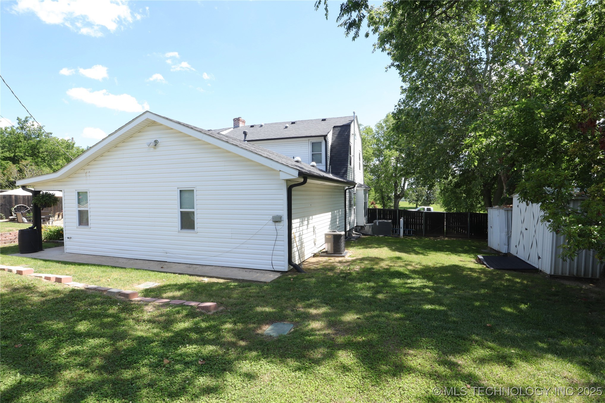 722 E 18th Street Ada OK 74820