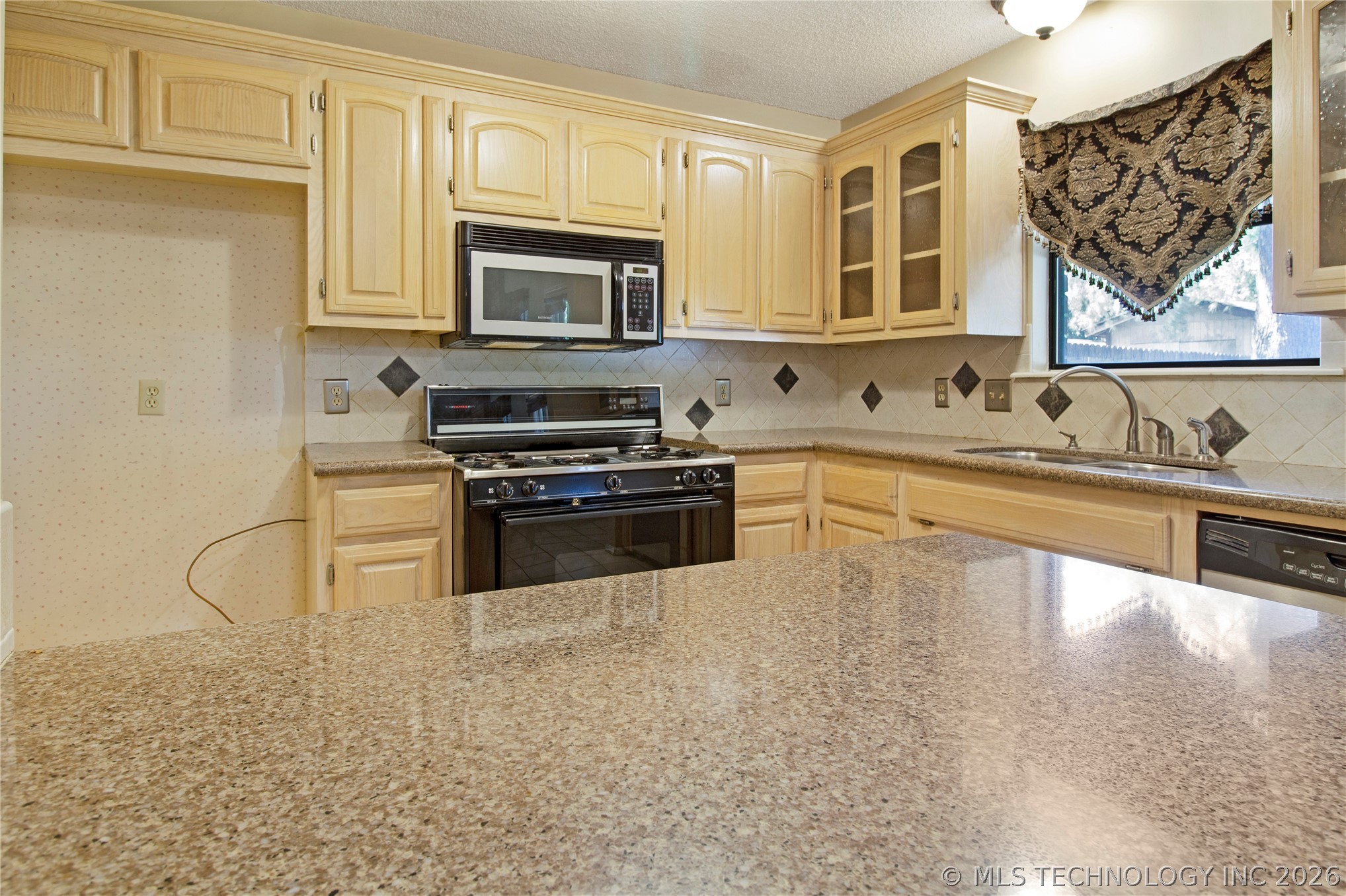 1079 E 137th Street Glenpool OK 74033