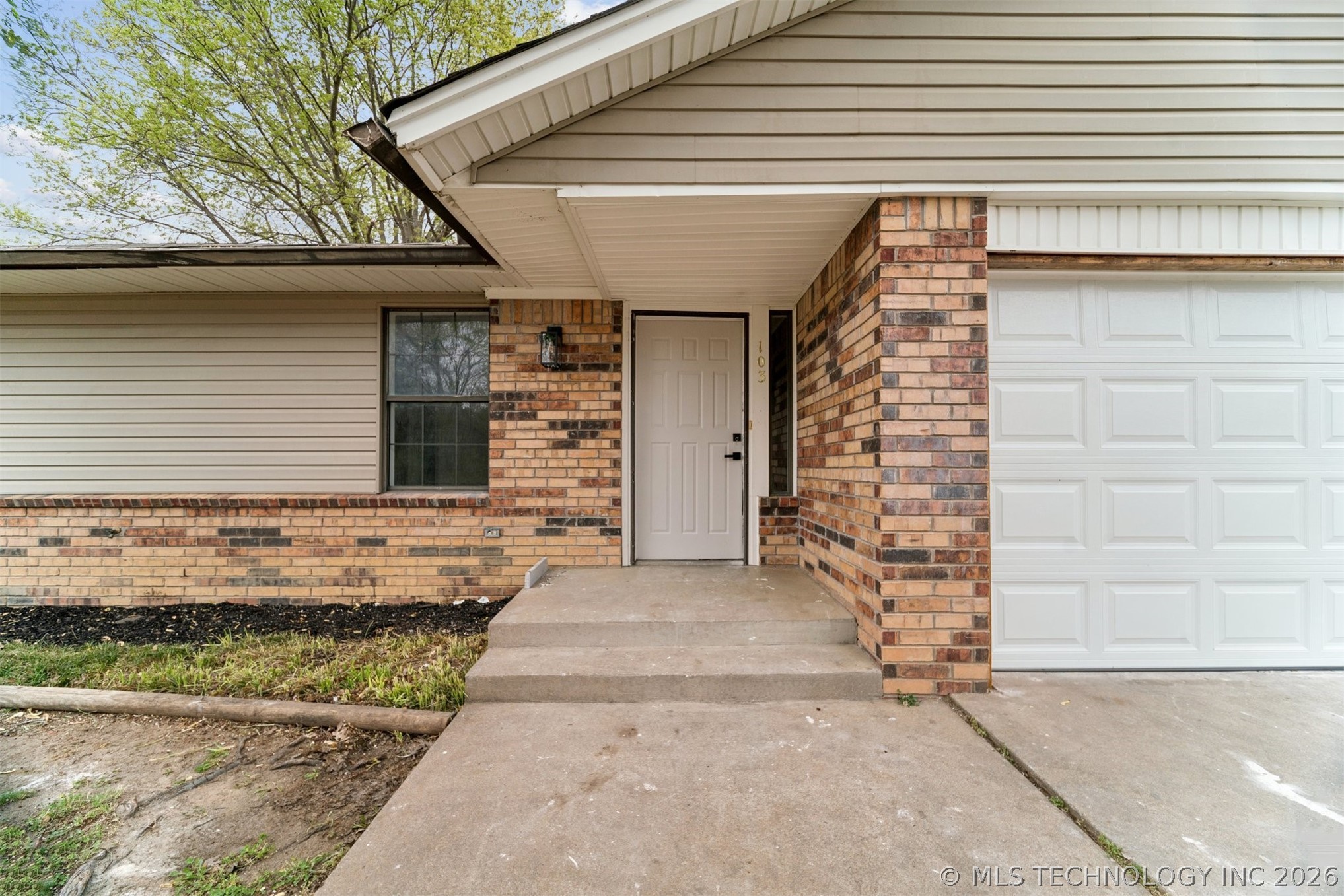 103 Cedar Street Mannford OK 74044