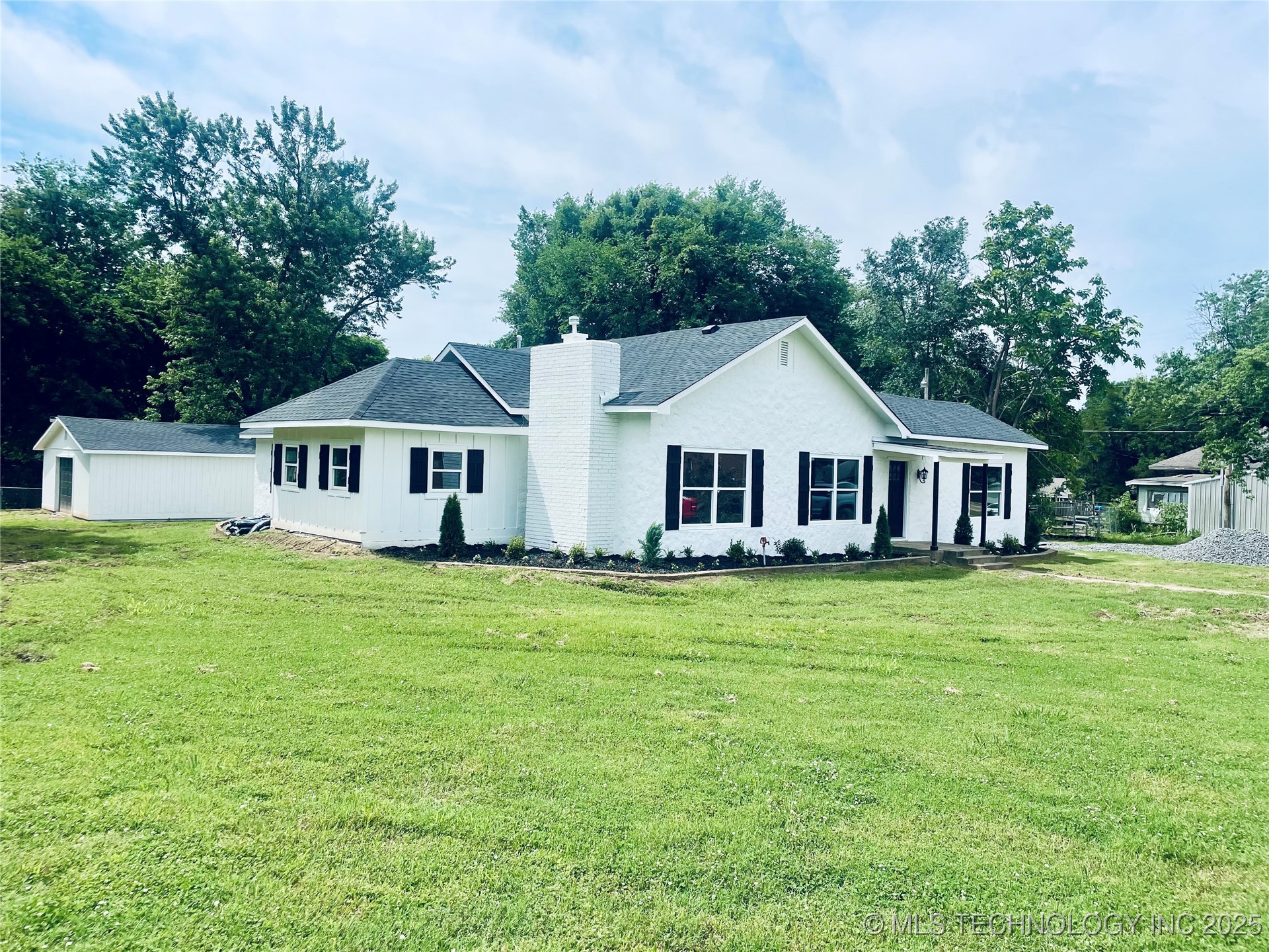 305 E Hickory Avenue Fort Gibson OK 74434