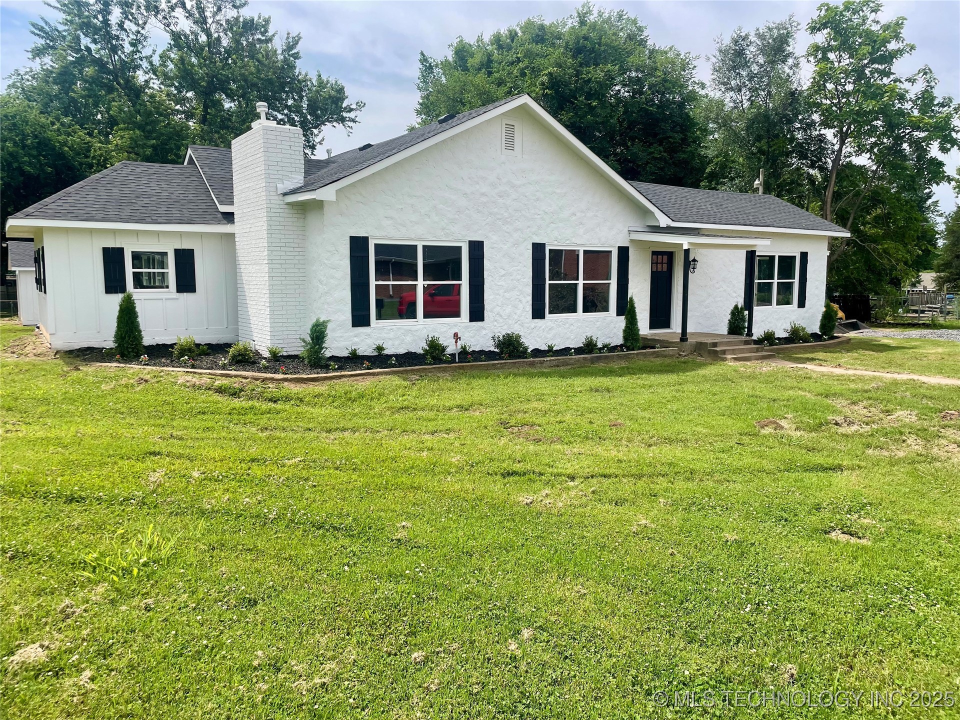 305 E Hickory Avenue Fort Gibson OK 74434