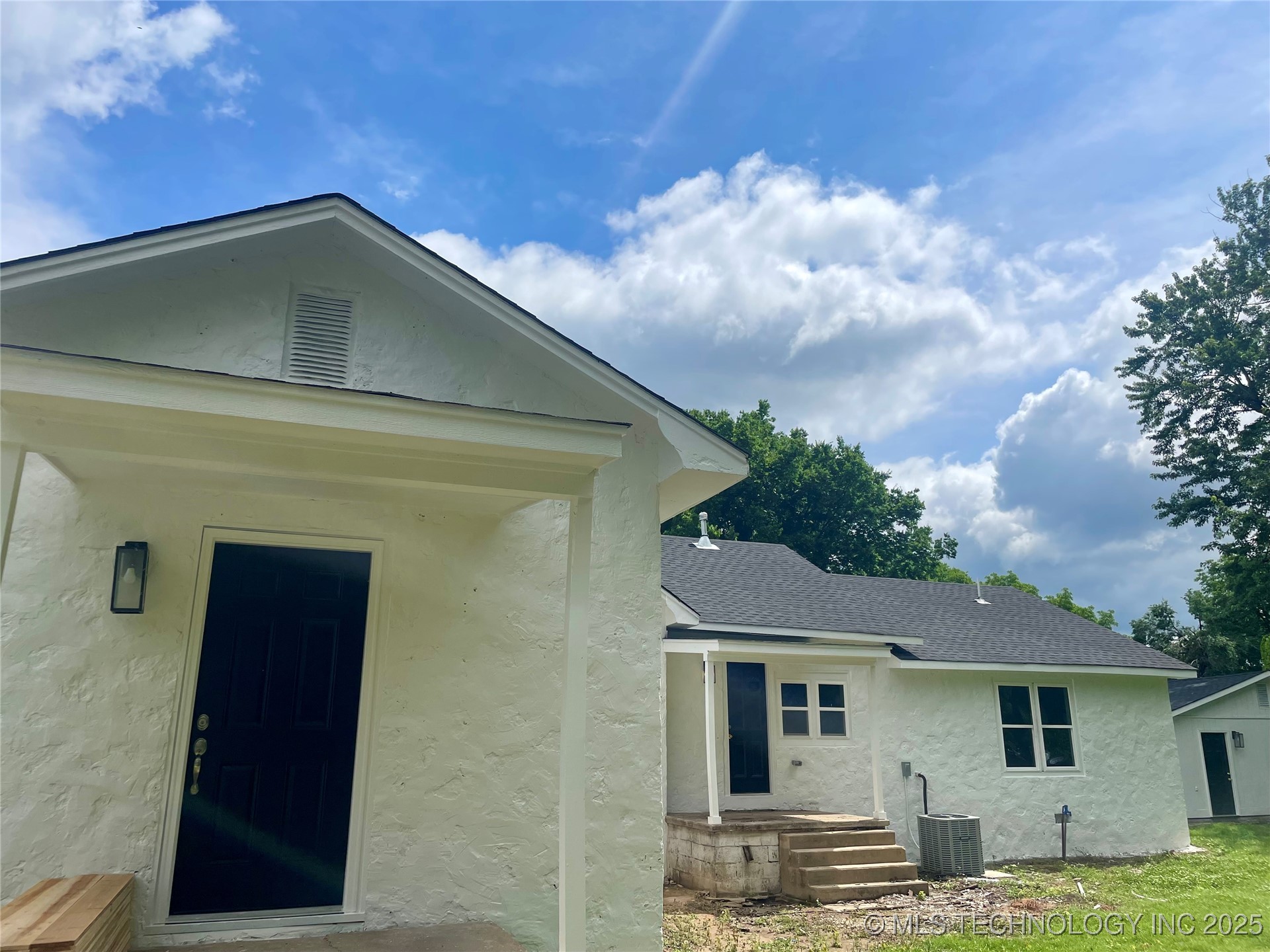 305 E Hickory Avenue Fort Gibson OK 74434