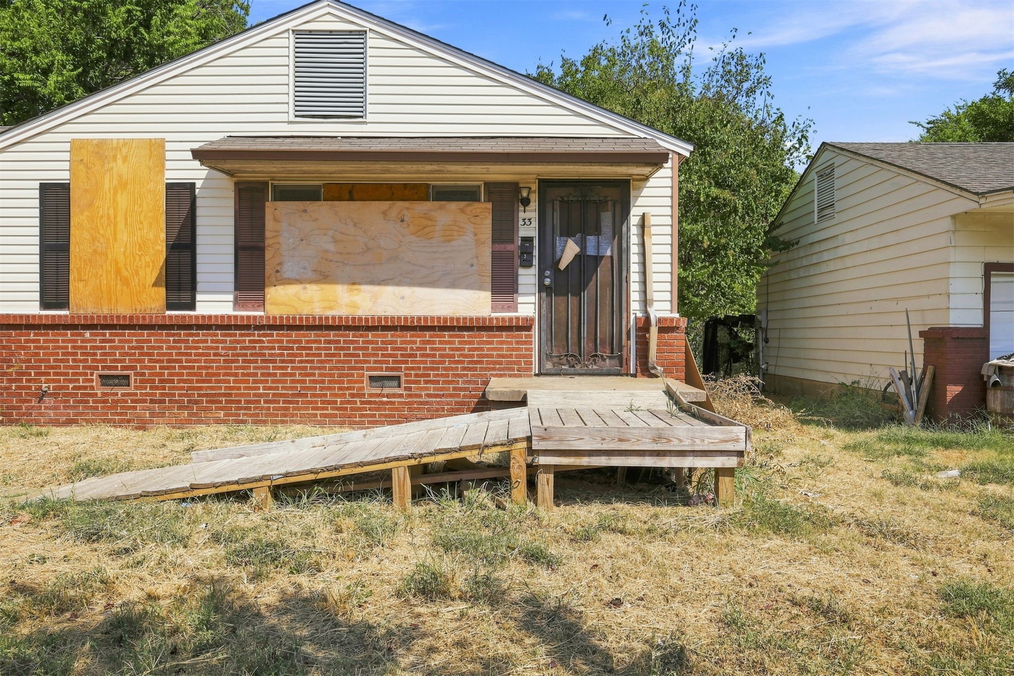 33 E 49th Place N Tulsa OK 74126