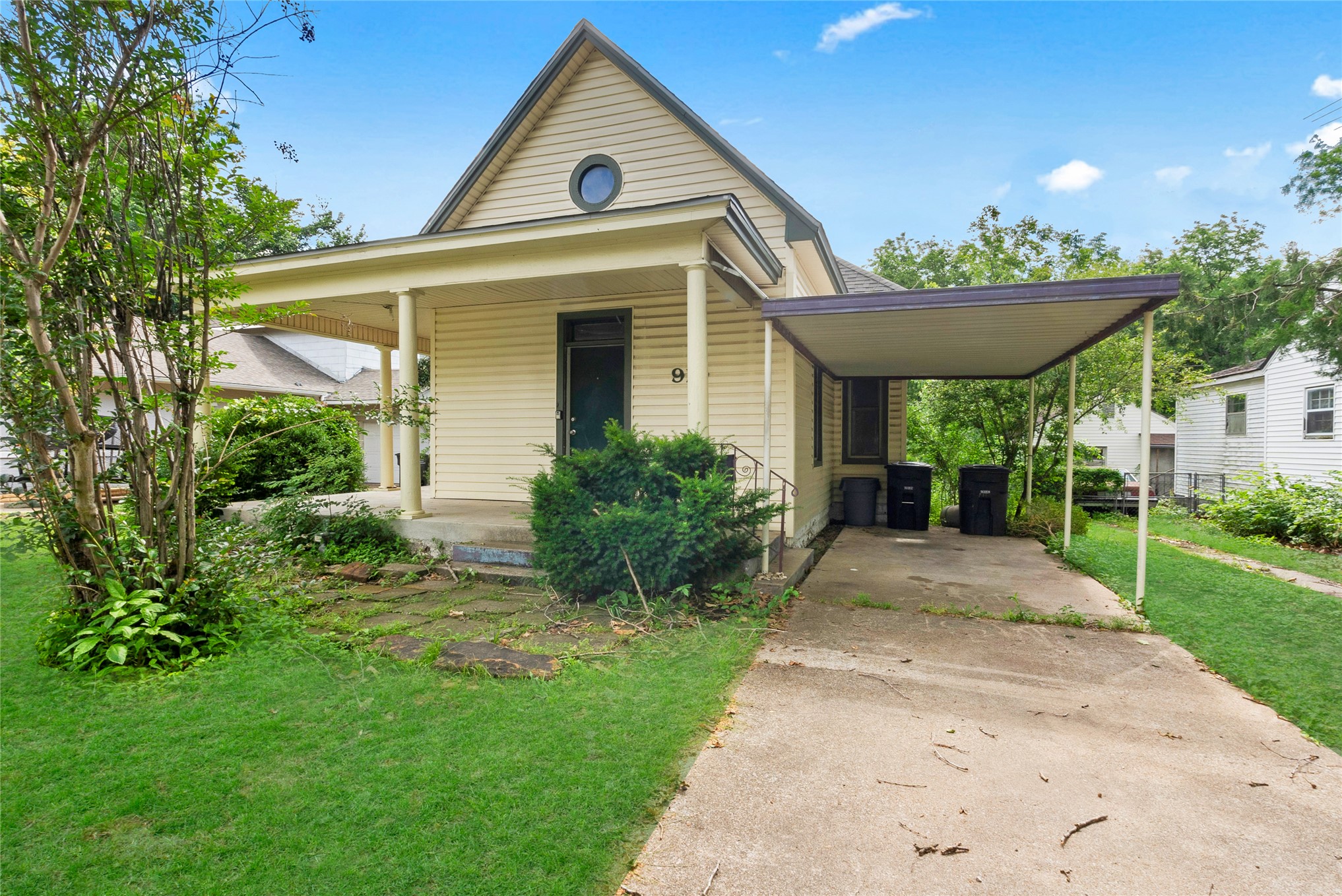 910 SE Wyandotte Avenue Bartlesville OK 74003