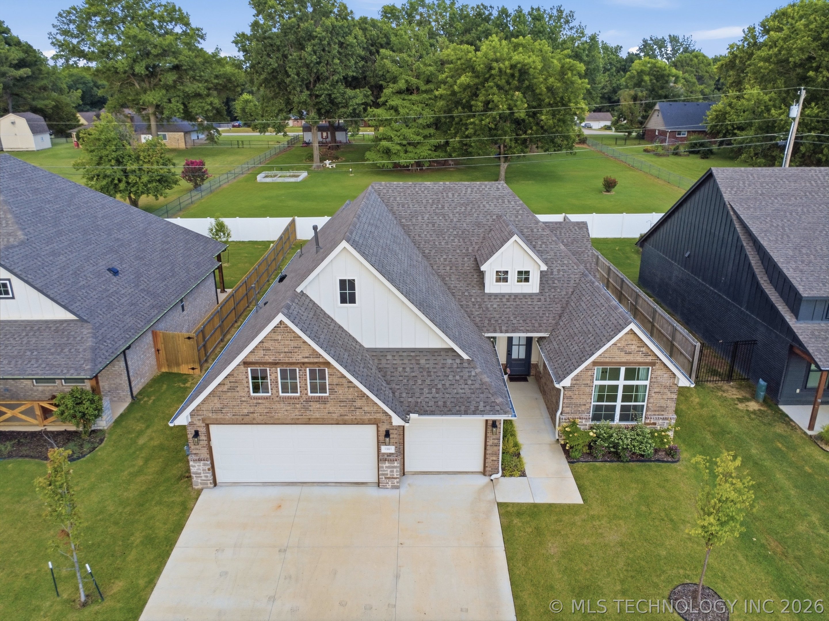 1501 N 72nd Street Broken Arrow OK 74014