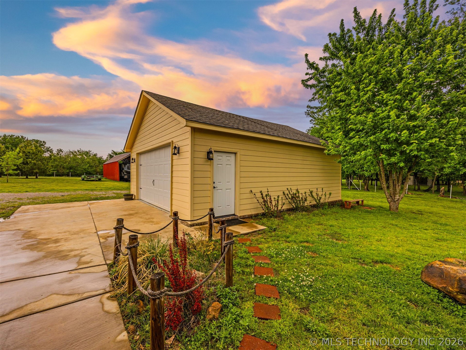 3196 N 214th Street W Haskell OK 74436