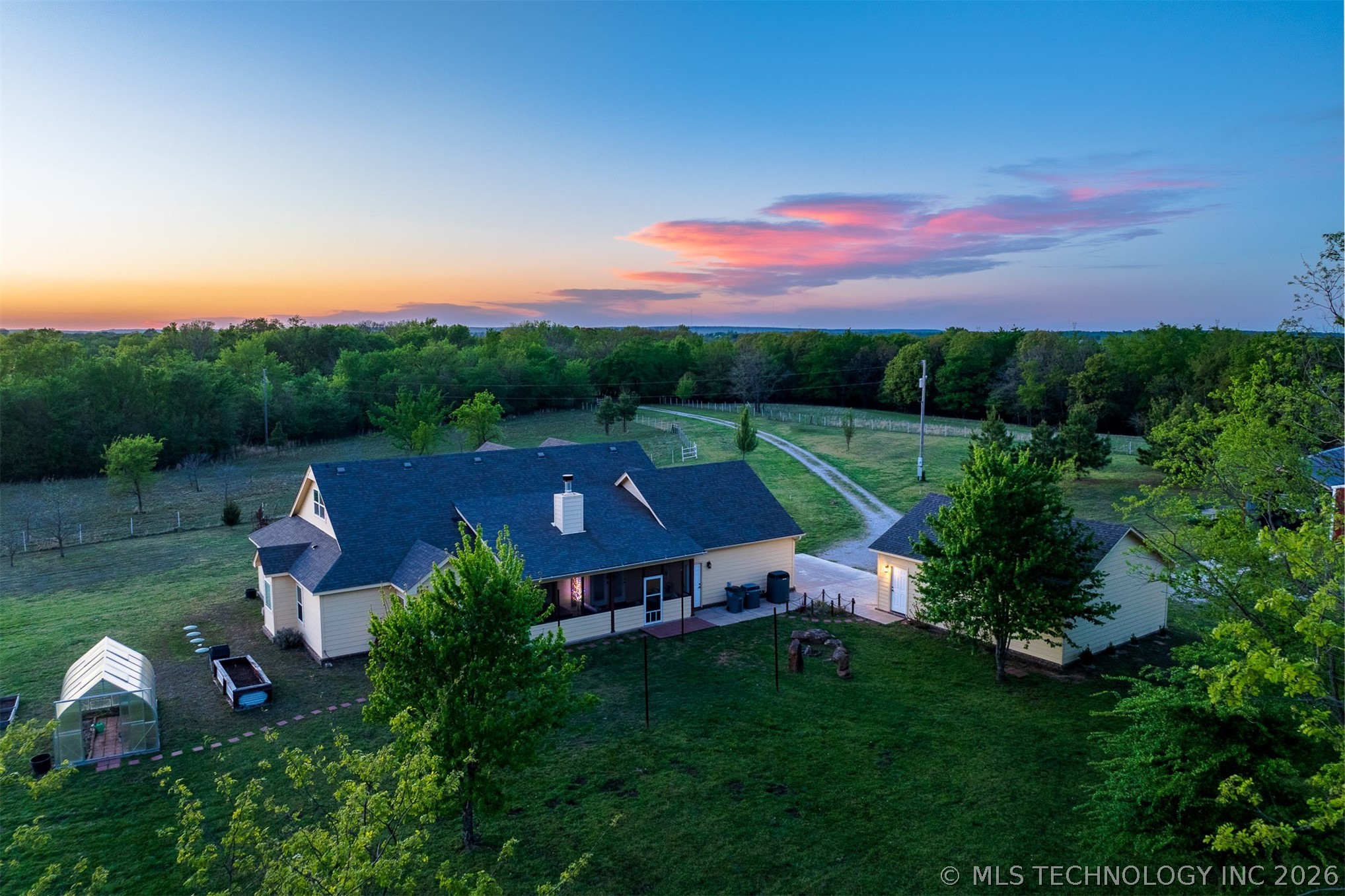 3196 N 214th Street W Haskell OK 74436