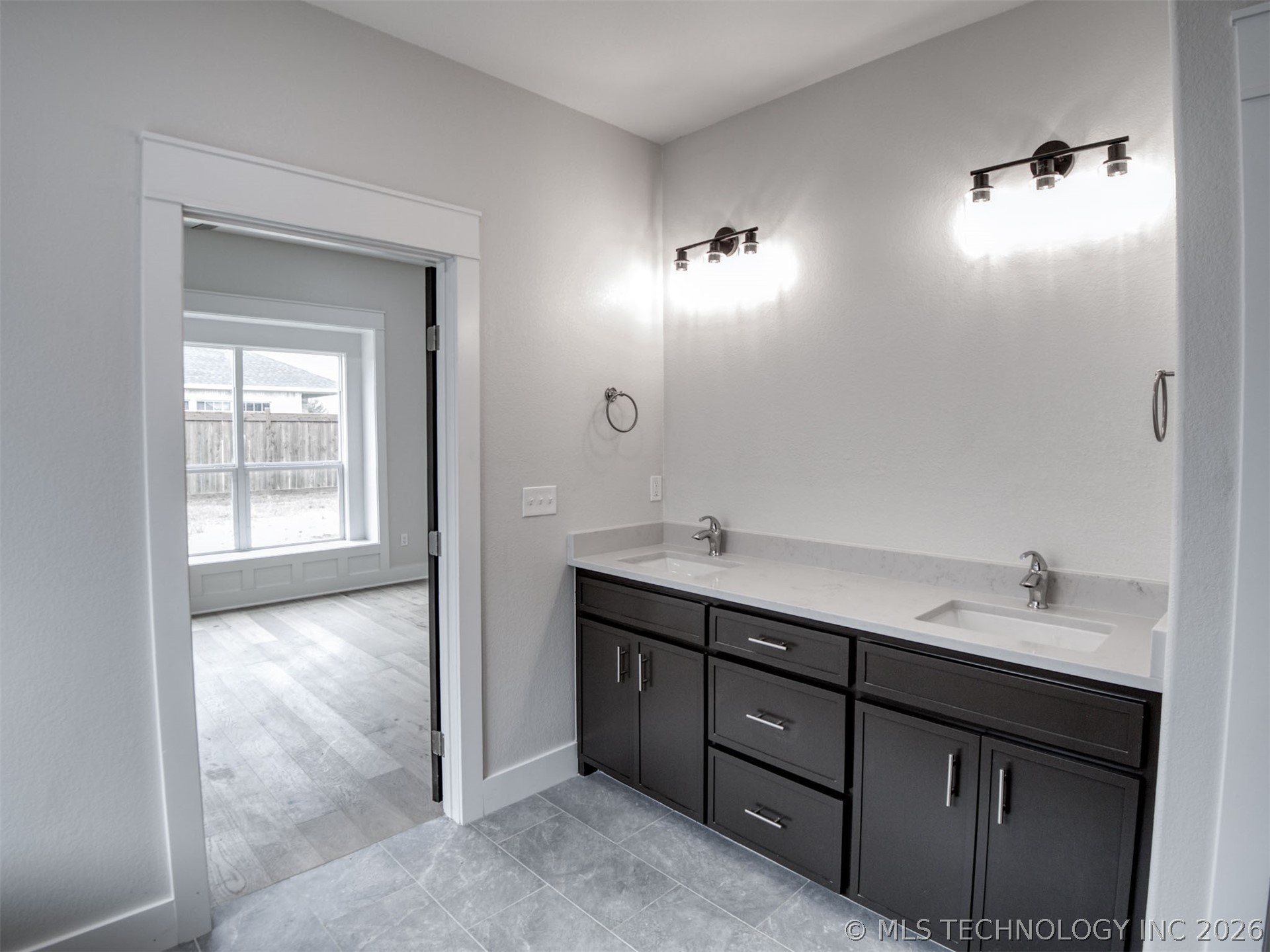 1197 Wild Indigo Circle Calera OK 74730