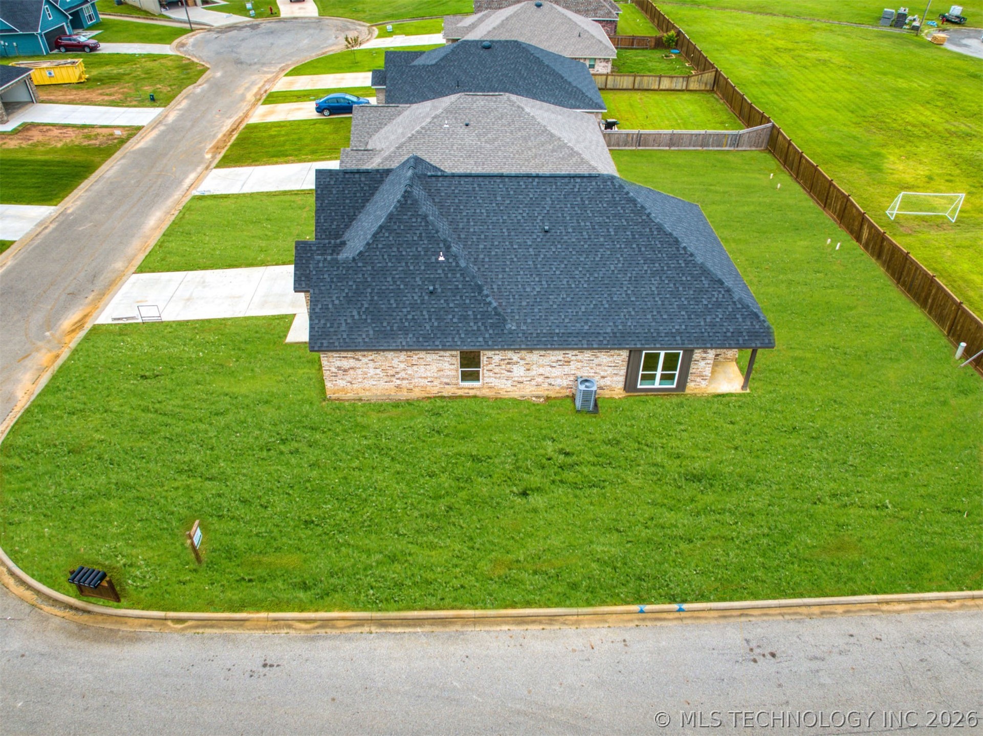 1197 Wild Indigo Circle Calera OK 74730