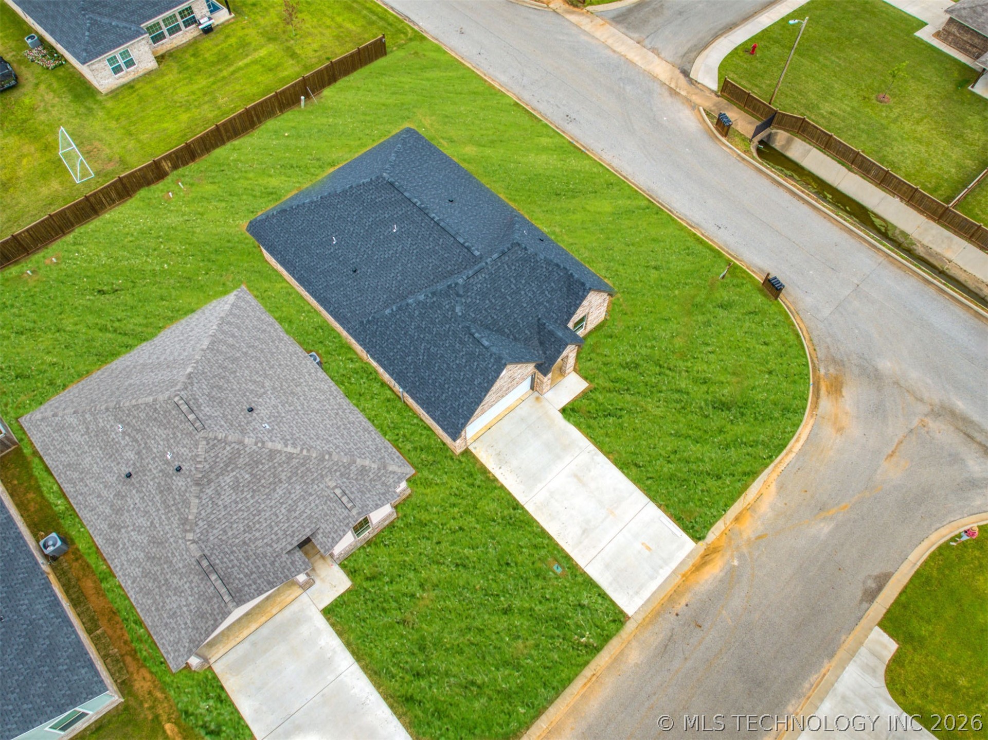 1197 Wild Indigo Circle Calera OK 74730