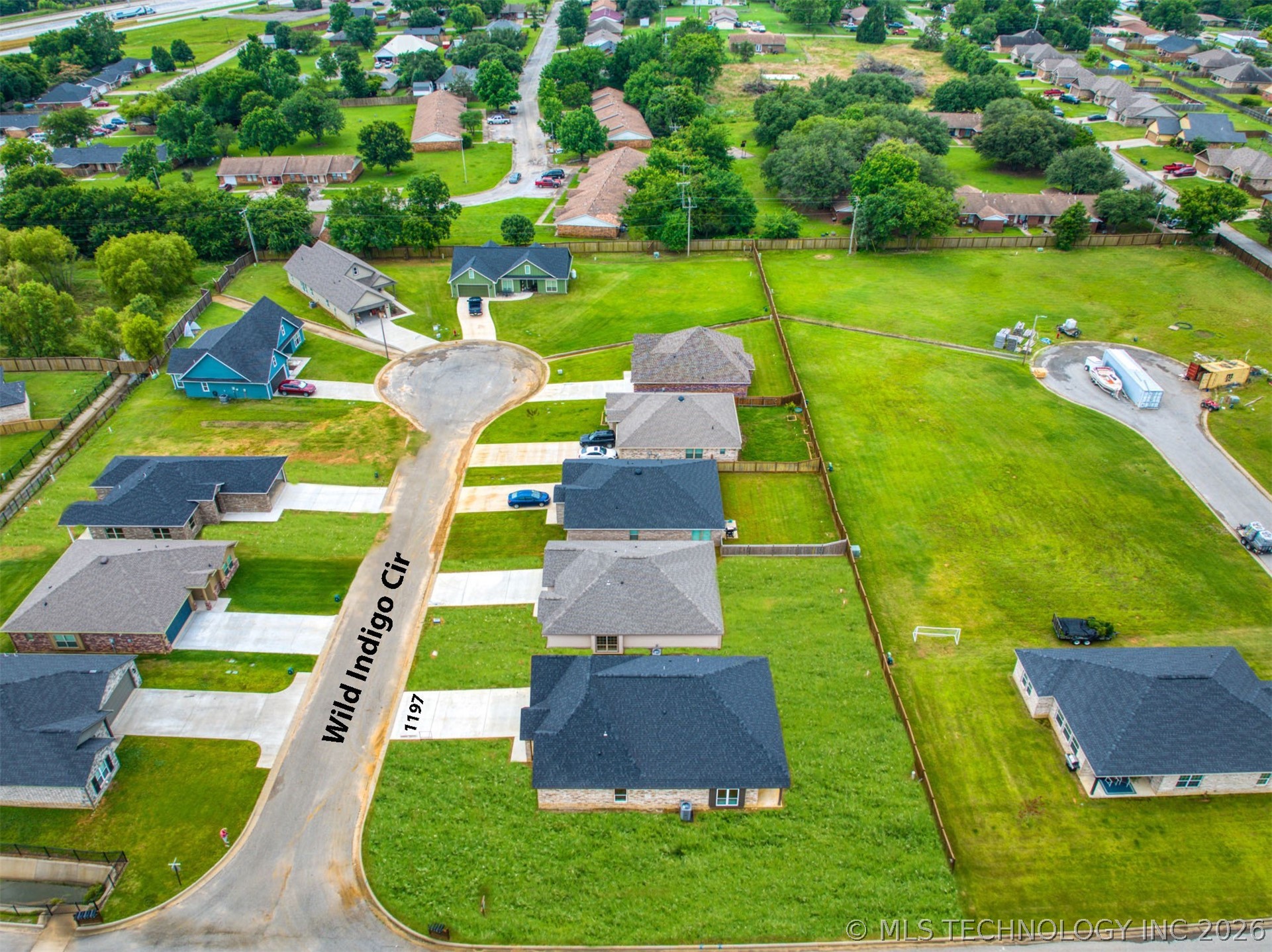 1197 Wild Indigo Circle Calera OK 74730