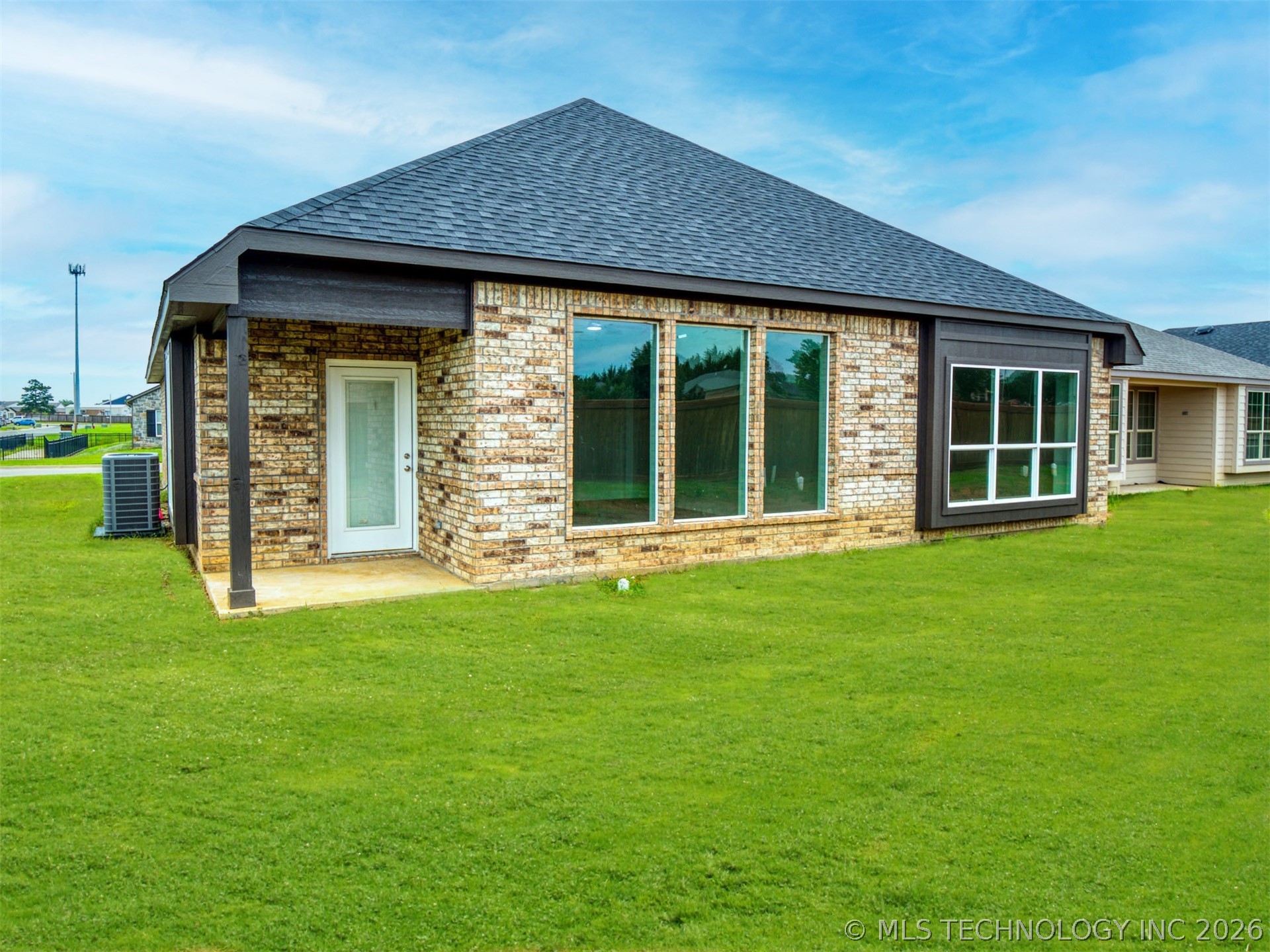 1197 Wild Indigo Circle Calera OK 74730