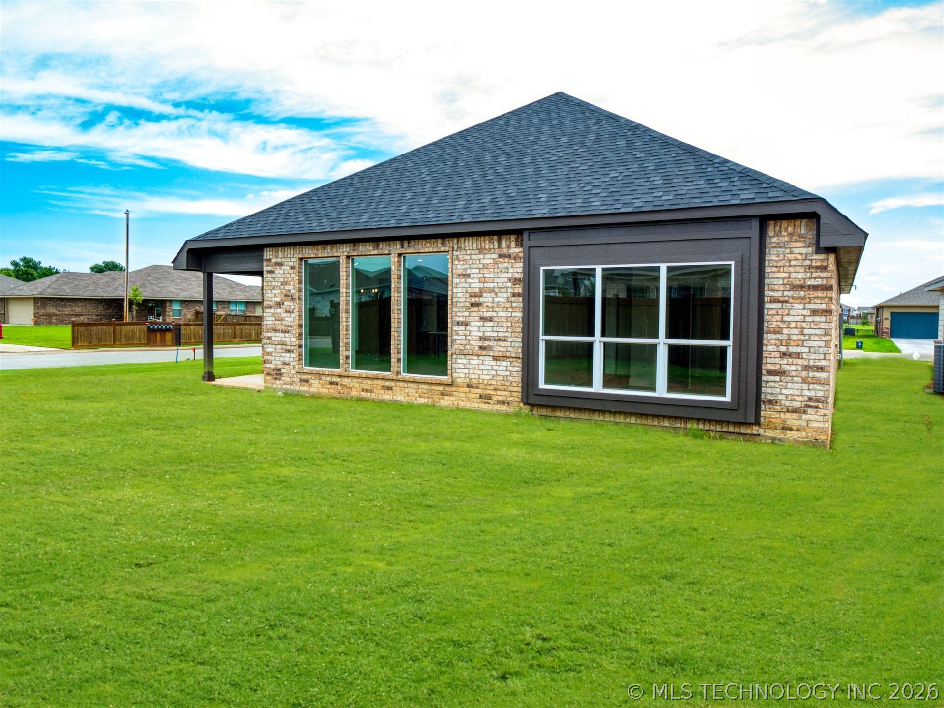 1197 Wild Indigo Circle Calera OK 74730