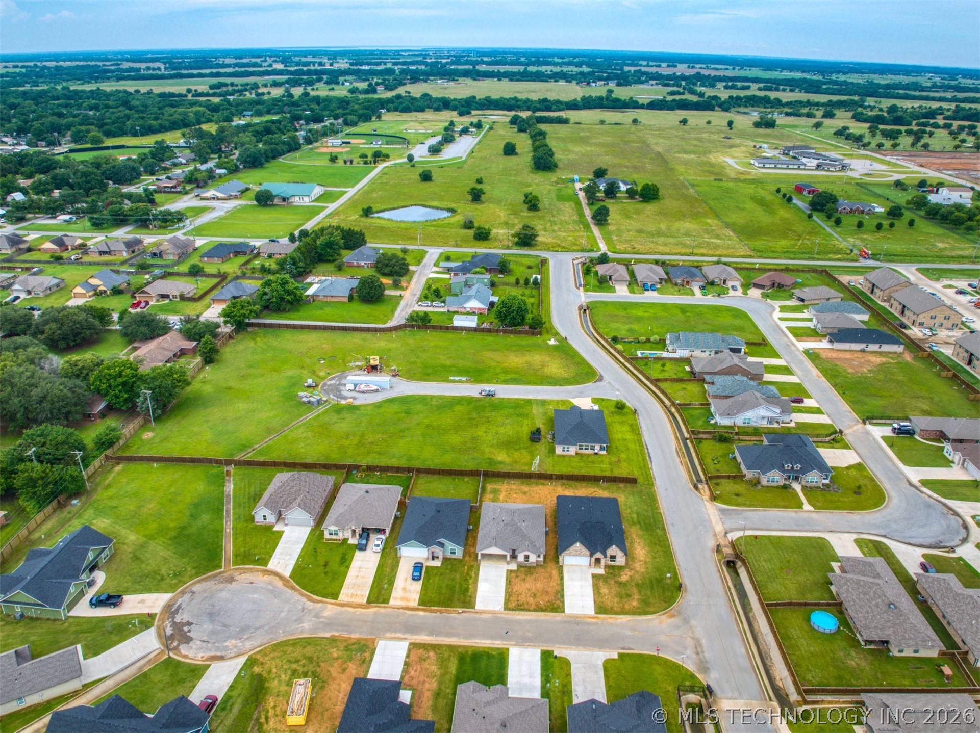 1197 Wild Indigo Circle Calera OK 74730