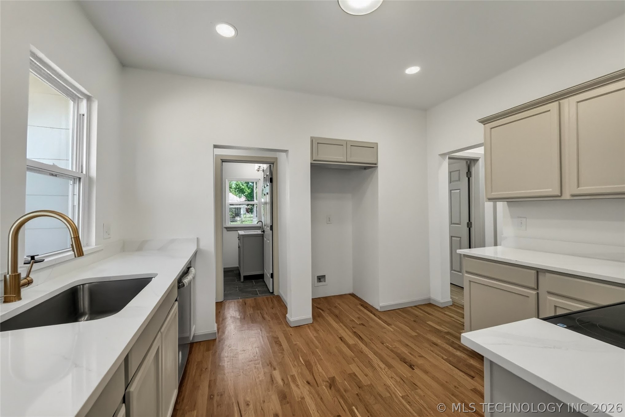 320 E 5th Street Claremore OK 74017
