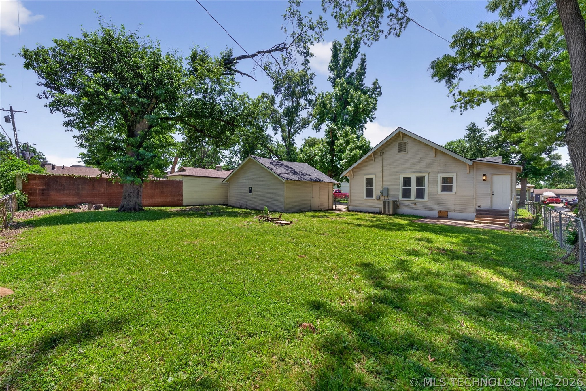 320 E 5th Street Claremore OK 74017