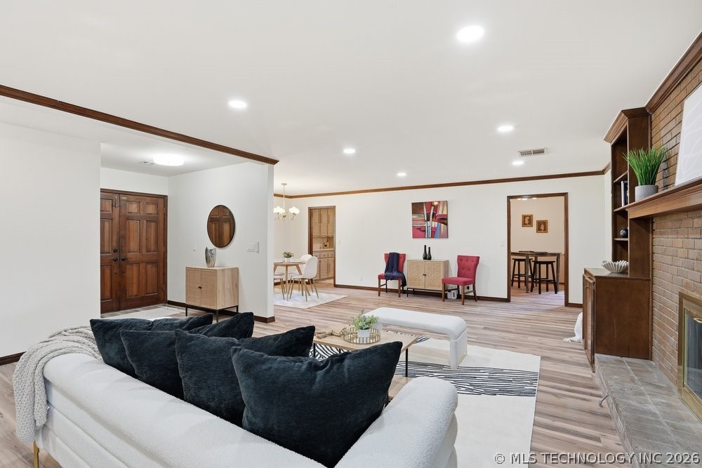 7027 E 47th Street Tulsa OK 74145