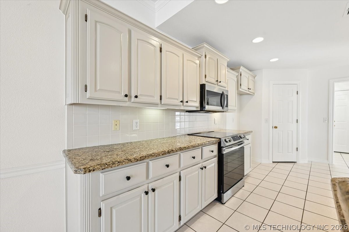 14101 E 87th Street N Owasso OK 74055