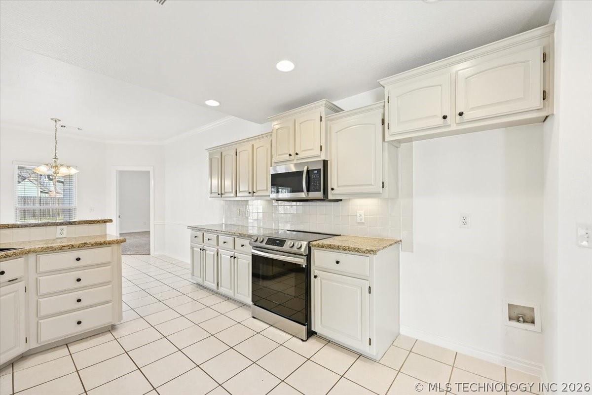 14101 E 87th Street N Owasso OK 74055