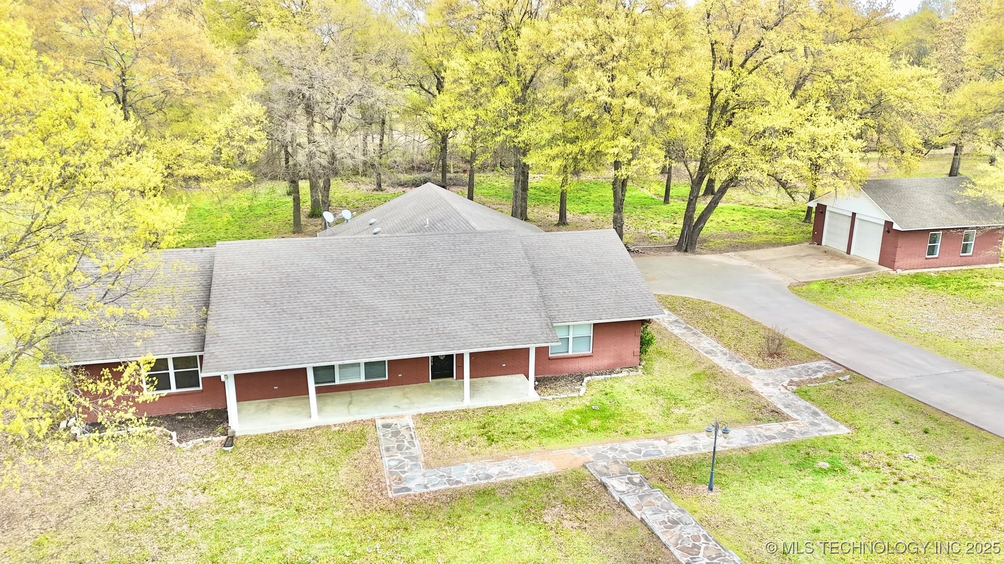1404 Country Ridge Drive Stigler OK 74462