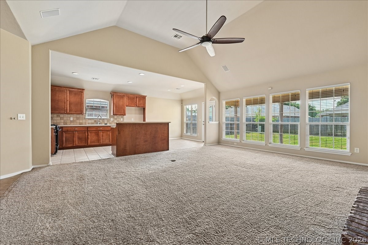 2102 W H. Street Jenks OK 74037