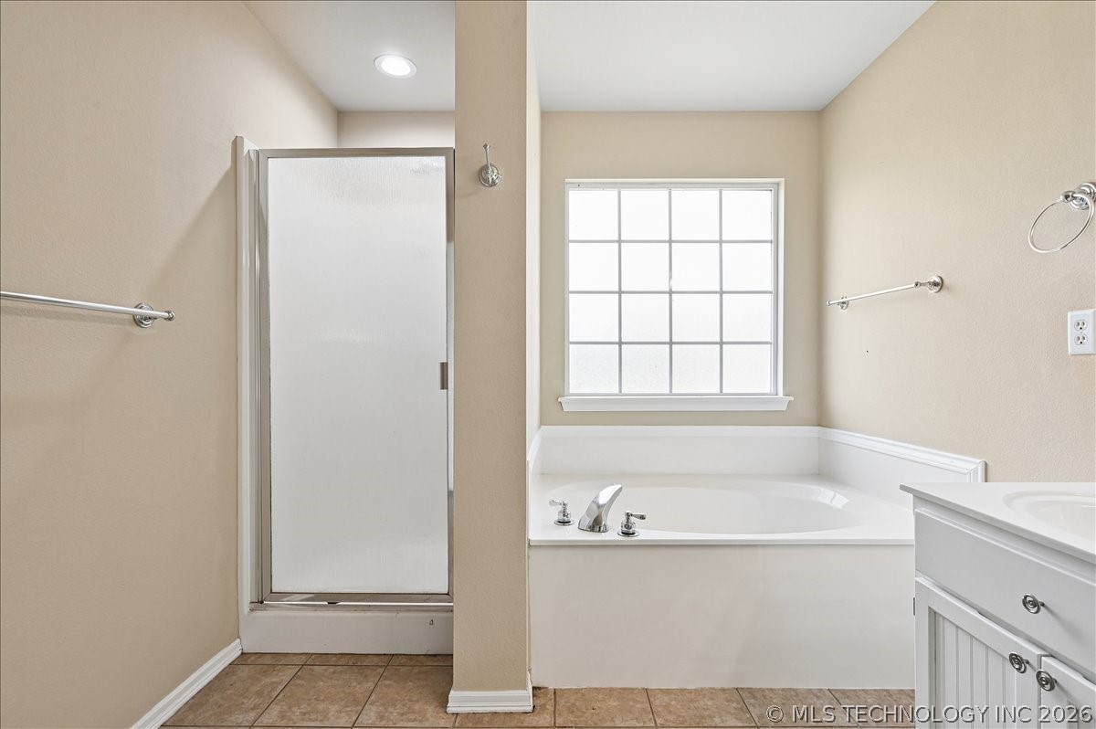 2102 W H. Street Jenks OK 74037