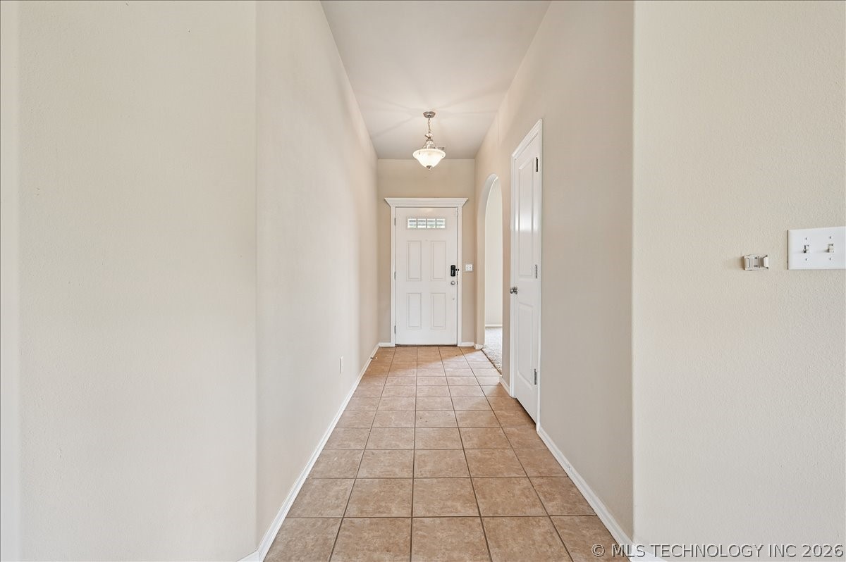2102 W H. Street Jenks OK 74037