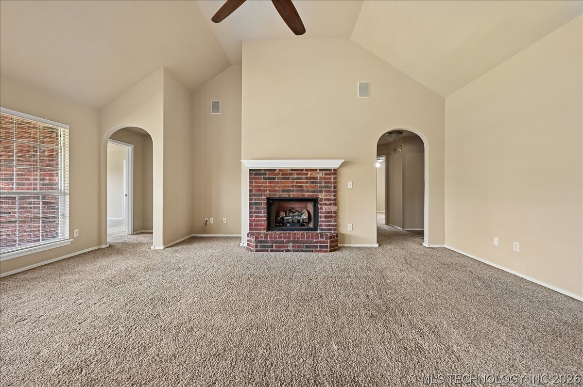 2102 W H. Street Jenks OK 74037
