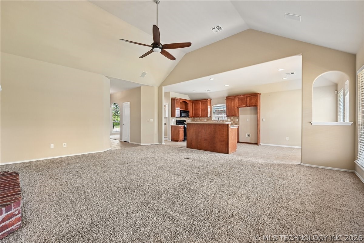 2102 W H. Street Jenks OK 74037
