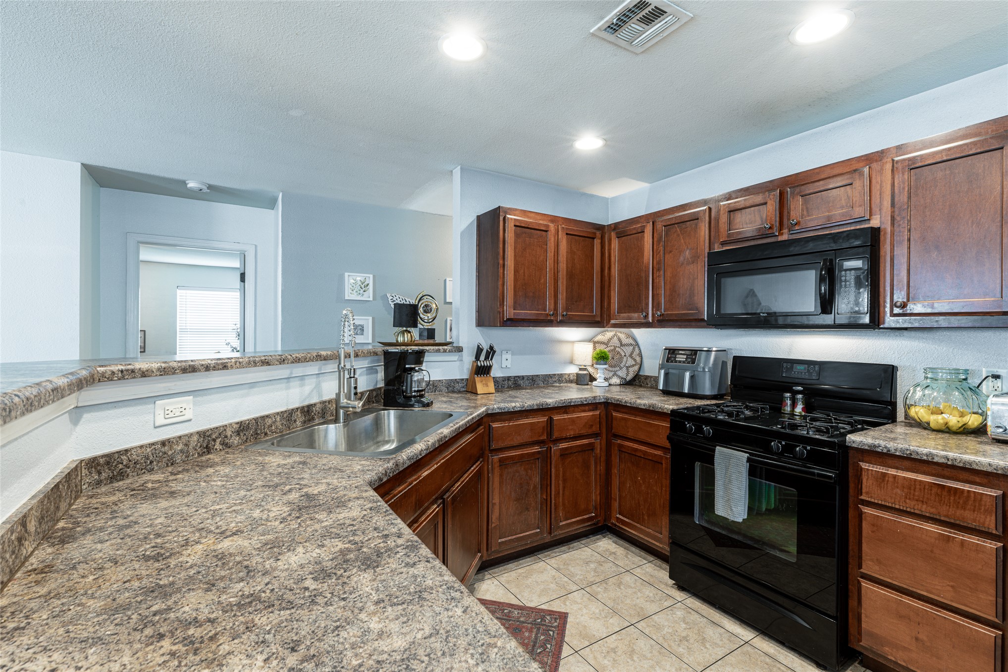 25057 S Roselake Drive Claremore OK 74019
